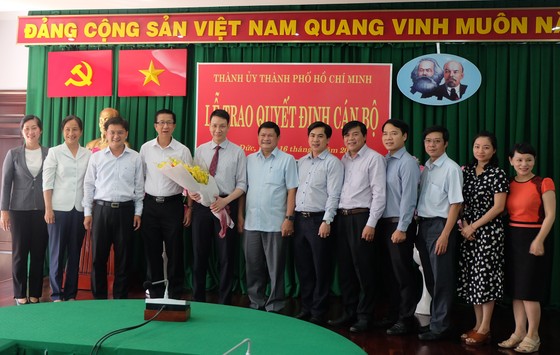 Đồng chí Trương Trung Kiên làm Phó Bí thư Quận ủy quận Thủ Đức ảnh 2