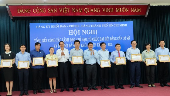 Tạo điều kiện để cán bộ trẻ, cán bộ nữ phát huy năng lực ảnh 2