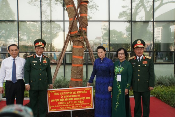 Bệnh viện Quân y 175 đón nhận danh hiệu Anh hùng Lực lượng vũ trang nhân dân ảnh 5
