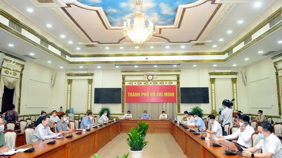 Từ 0 giờ ngày 31-5, giãn cách xã hội toàn TPHCM ảnh 1