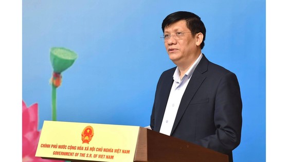 Thủ tướng Chính phủ gặp mặt, biểu dương đại diện lực lượng y tế tuyến đầu chống dịch ảnh 6