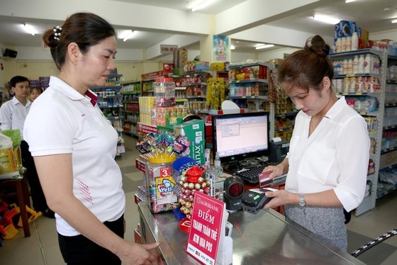 Cung ứng mạnh tín dụng tiêu dùng, Agribank góp phần đẩy lùi 'tín dụng đen' mùa dịch ảnh 1