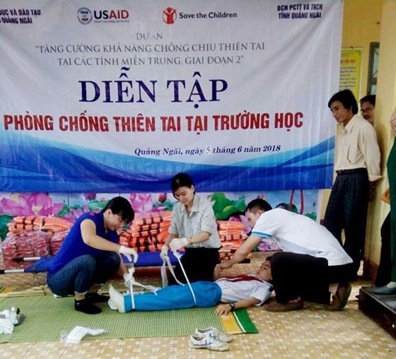 Diễn tập tình huống: bão kèm giông sét, hơn 200 học sinh cùng giáo viên yêu cầu đảm bảo an toàn ảnh 3