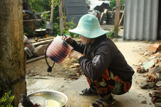 Nước giếng hôi thối, người dân không dám dùng tắm rửa, nấu nướng ảnh 3