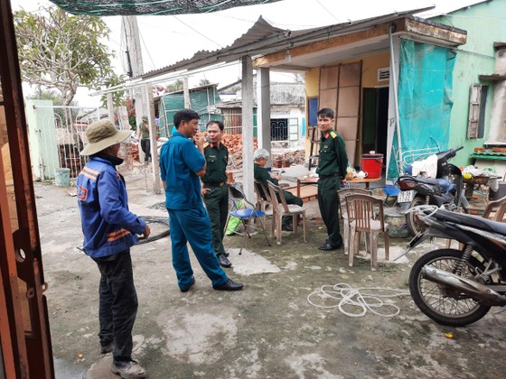 Bộ đội xây nhà tình nghĩa cho dân xứ biển ảnh 2