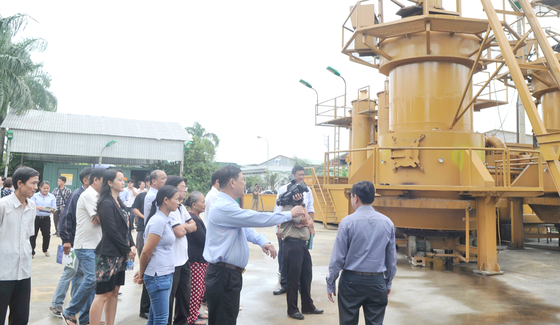 TPHCM mở cửa khu xử lý rác để người dân giám sát ảnh 1