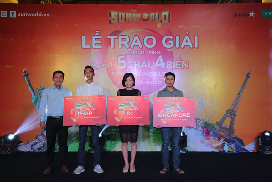 Khách hàng Sun World bất ngờ trúng thưởng tour du lịch quốc tế tới Pháp, Úc ảnh 1