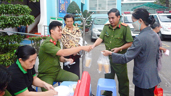 Bài 4: Lan tỏa những giá trị tốt đẹp ảnh 1