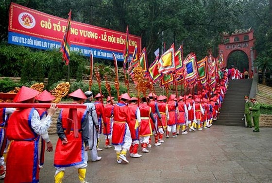 Giỗ Tổ Hùng Vương - Lễ hội Đền Hùng năm 2018 diễn ra 5 ngày ảnh 2