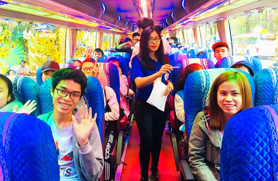 Ấm áp “Chuyến xe mùa xuân” ảnh 1
