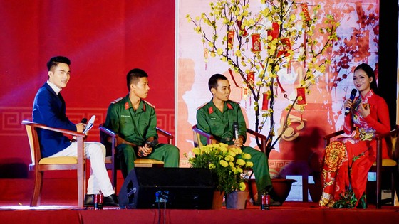 "Xuân trên đất biển Hà Tiên" - Chương trình nghệ thuật chào mừng thị xã Hà Tiên tròn 20 tuổi ảnh 4