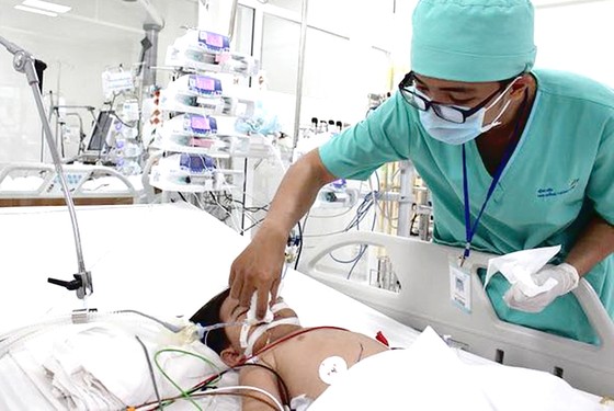 Báo động trẻ uống nhầm hóa chất ảnh 1