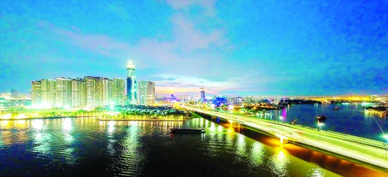 Ngắm thành phố lung linh từ trên cao ảnh 3