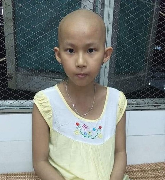 Nhà nghèo, hai cha con bị bệnh hiểm ảnh 1
