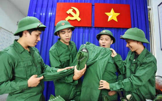 Trái tim trẻ với nhiệt huyết lên đường bảo vệ Tổ quốc ảnh 1