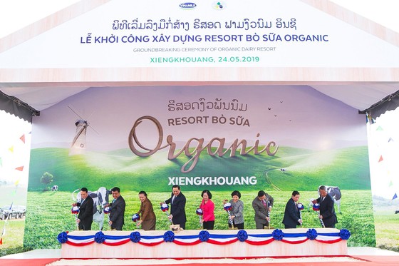 Vinamilk khởi công xây dựng tổ hợp “resort” bò sữa organic tại Lào ảnh 1