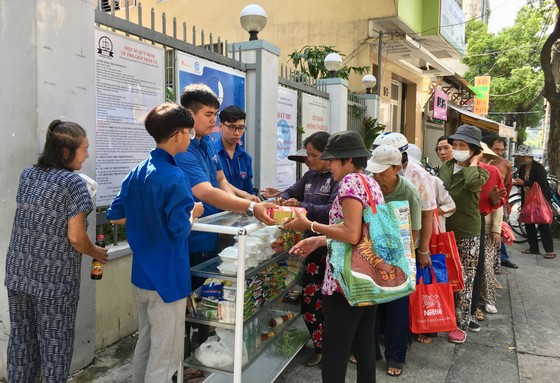 Tấm lòng của các bạn trẻ ảnh 1