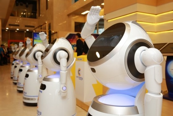 Robot có thay thế nhân sự ngân hàng? ảnh 2