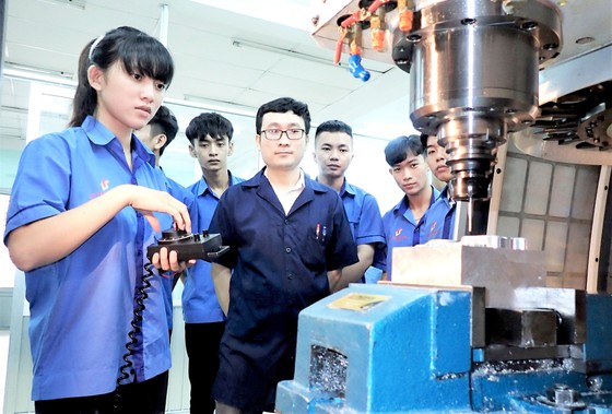 Thúc đẩy chuyển đổi số trong trường nghề ảnh 1