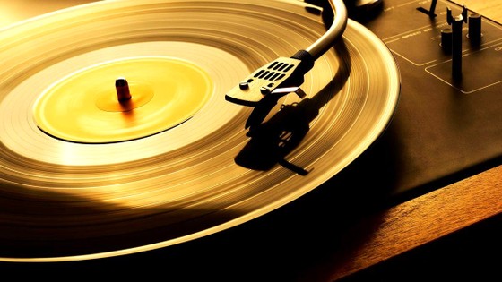 Nhạc trực tuyến và đĩa than vẫn song hành ảnh 1