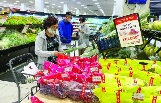 Nỗ lực kích cầu tiêu dùng ảnh 1