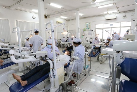 Nhu cầu việc làm khối ngành sức khỏe tăng mạnh sau đại dịch Covid-19 ảnh 1