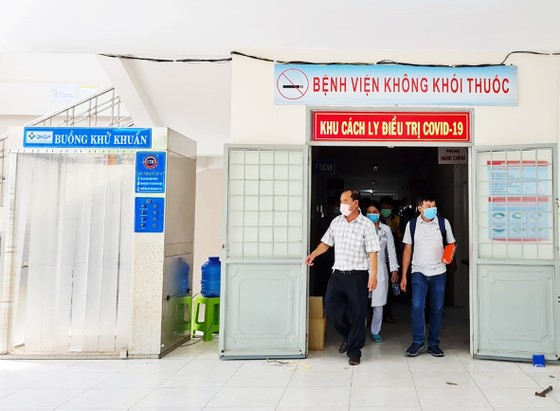 Hai lớp kiểm soát dịch trên biên giới ảnh 1