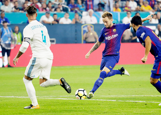 Barca: Cuộc chinh phục của Rakitic ảnh 1