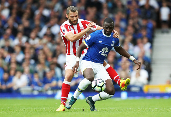 Everton - Stoke City: Tập sống thiếu ngôi sao ảnh 1