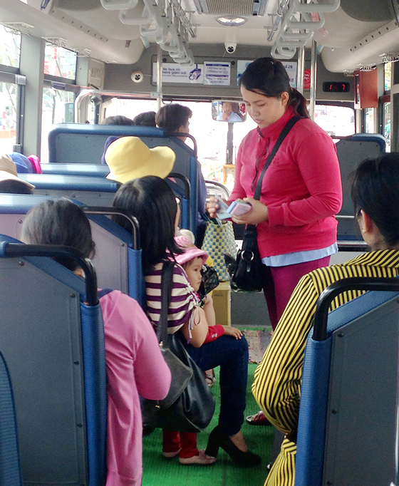 Vui buồn với buýt ảnh 1