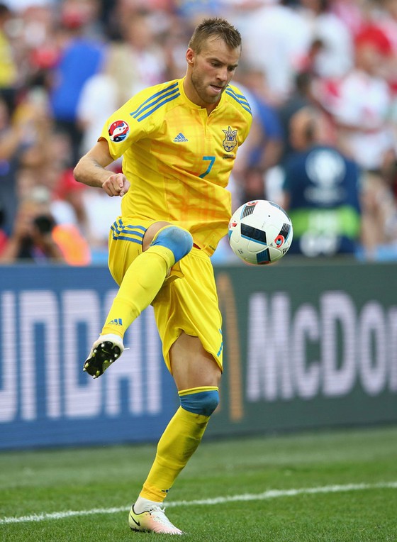 Chờ Yarmolenko tỏa sáng ảnh 1