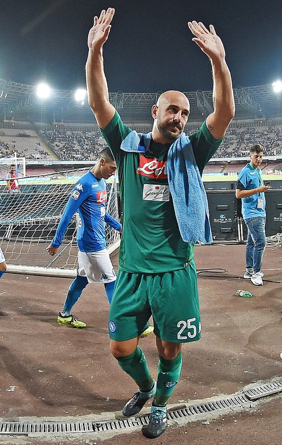 Mối chân tình của fan Napoli ảnh 1