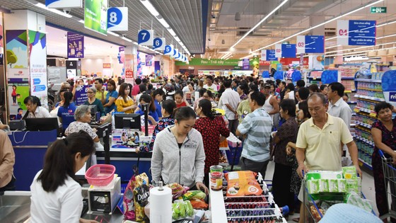 Khuyến mãi lớn, Co.opmart Huỳnh Tấn Phát hút khách ảnh 1