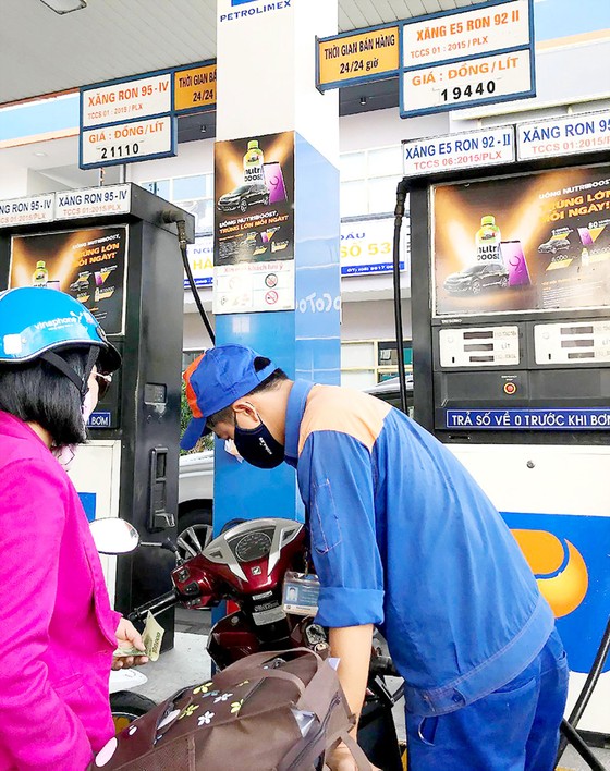 Xung quanh đề xuất “khai tử” xăng RON 95: Có độc quyền, lợi ích nhóm? ảnh 1