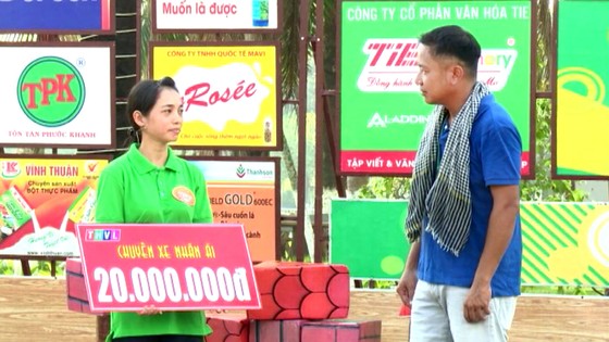 “Chuyến xe nhân ái”- hành trình mang đến niềm vui cho những hộ nghèo ảnh 1