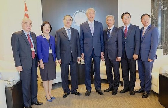 市委書記阮善仁瞭解新加坡創業經驗 ảnh 1