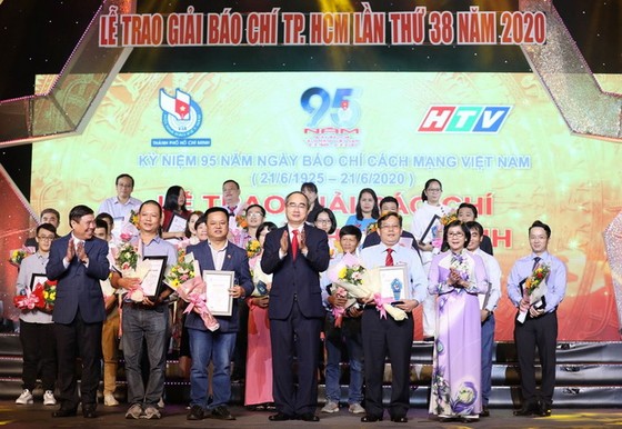新聞工作者不斷研習以提高專業水平 ảnh 1