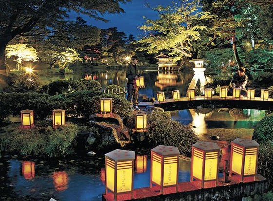 夜燈下的奇幻色彩!日本三大名園——兼六園的秋與冬! ảnh 5