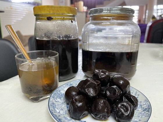 一瓶鹹金桔 四代祖孫情 ảnh 1