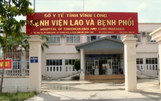 13 trường hợp F1 của bệnh nhân 1440 âm tính lần 1 với SARS-CoV-2 ảnh 1