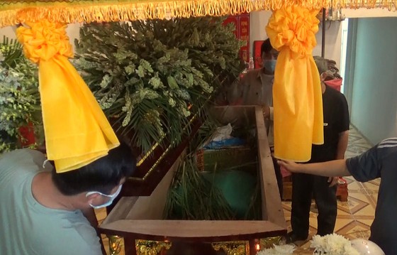 Khởi tố người phụ nữ tổ chức đám tang giả ảnh 2