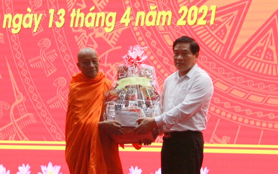 Sóc Trăng: Hộ nghèo là người dân tộc Khmer giảm hơn 4,11% ảnh 1
