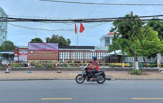 Thiết lập cách ly toàn Bệnh viện Phụ sản TP Cần Thơ ảnh 1