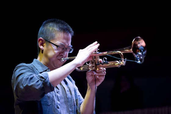 Nghệ sĩ gốc Việt đoạt 2 giải Grammy về Việt Nam ảnh 1