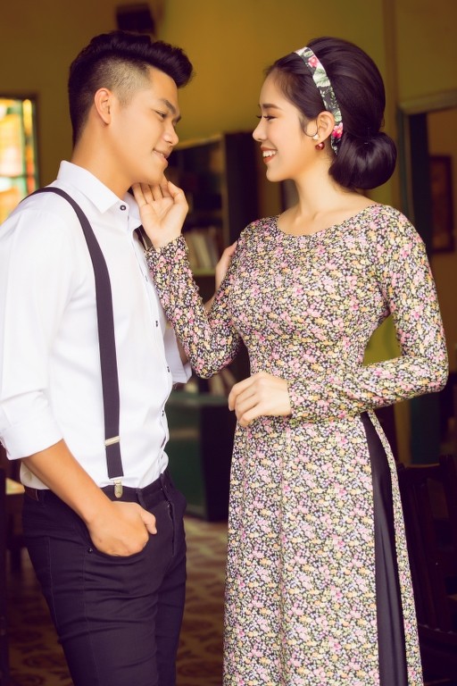 Sao Việt khoe sắc với áo dài “Cô Bông Sài Gòn” ảnh 7