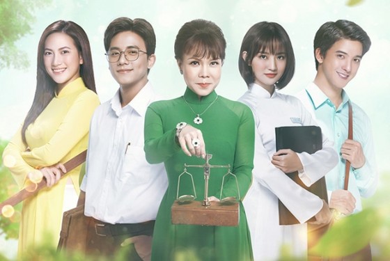 Sau MV gây sốt, Em gái mưa có phiên bản điện ảnh ảnh 1