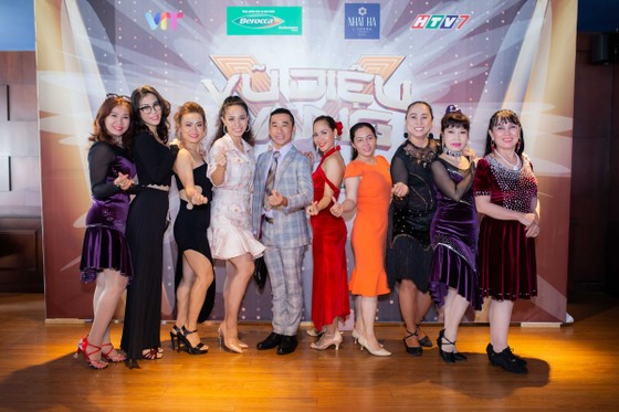 Thí sinh 87 tuổi đi thi gameshow về khiêu vũ ảnh 2
