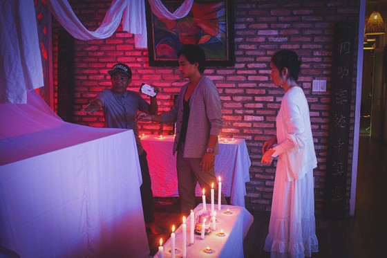Đạo diễn Trung lùn làm phim ma về tình mẫu tử ảnh 2