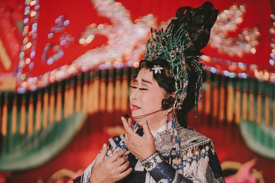 'Đoạn trường vinh hoa': Chuyện đời gánh cải lương tuồng cổ ảnh 1