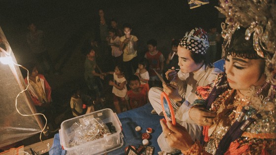 'Đoạn trường vinh hoa': Chuyện đời gánh cải lương tuồng cổ ảnh 14